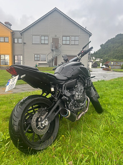 Yamaha MT-07 8 of 17