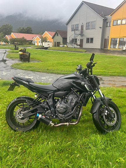 Yamaha MT-07 10 of 17