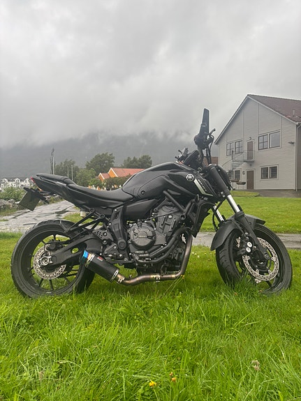 Yamaha MT-07 3 of 17