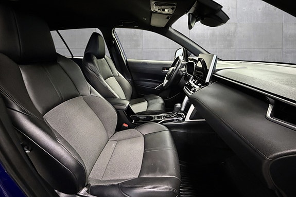 Toyota Corolla Cross 27 of 30