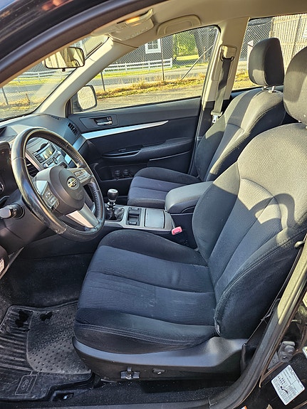 Subaru Outback 4 of 8
