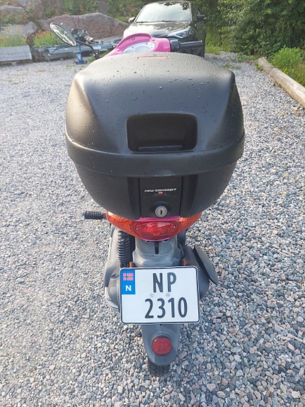 Aprilia Scarabeo 50 5 of 5