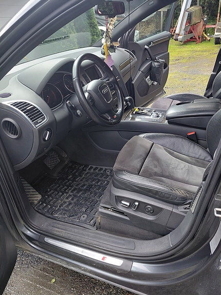 Audi Q7 5 of 7