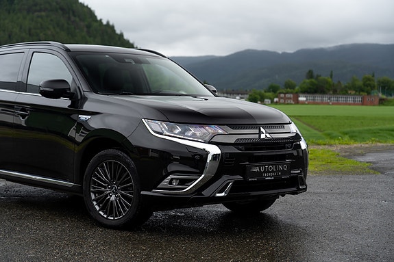 Mitsubishi Outlander 2 of 25
