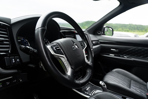 Mitsubishi Outlander 16 of 25
