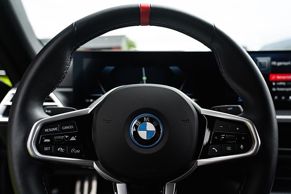 BMW i4 19 of 30