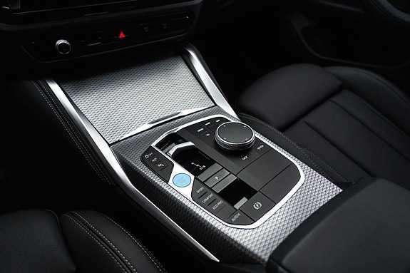 BMW i4 25 of 30