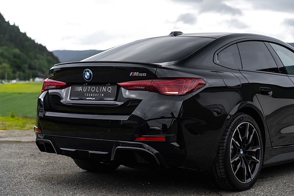 BMW i4 4 of 30