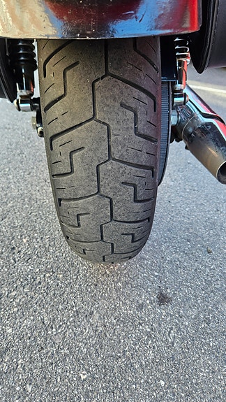 Harley-Davidson XL 883 Sportster 6 of 7