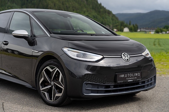 Volkswagen ID.3 2 of 19