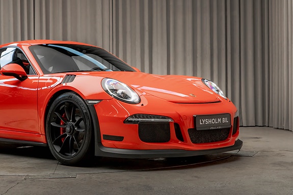 Porsche 911 GT3 RS 3 of 30