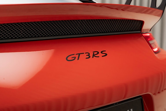 Porsche 911 GT3 RS 19 of 30