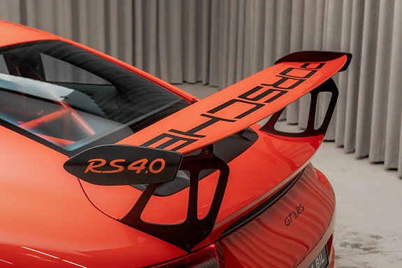 Porsche 911 GT3 RS 18 of 30