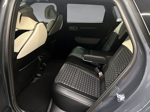 Kia EV4 27 of 28