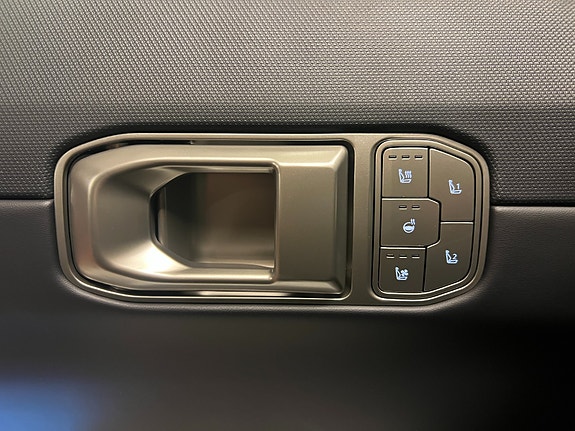 Kia EV4 13 of 28