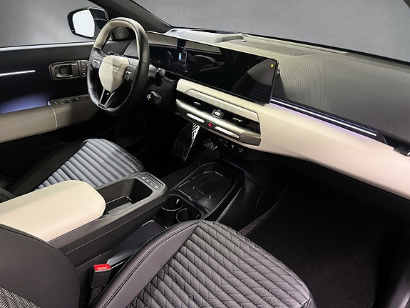 Kia EV4 18 of 28