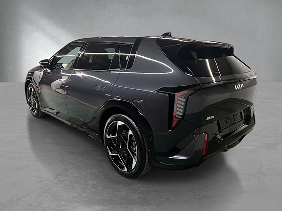 Kia EV4 4 of 28
