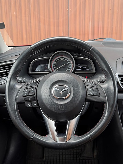 Mazda 3 12 of 19