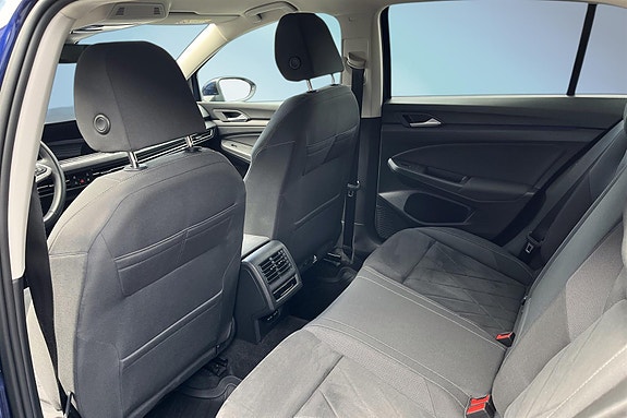 Volkswagen Golf VIII 12 of 20