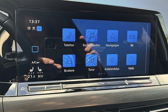 Volkswagen Golf VIII 18 of 20