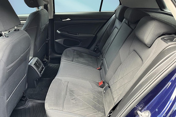 Volkswagen Golf VIII 11 of 20