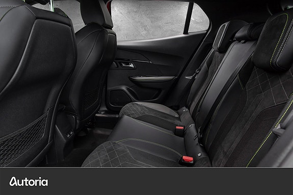 Peugeot e-2008 13 of 24