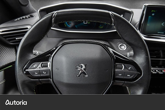 Peugeot e-2008 15 of 24