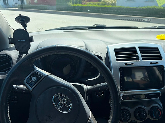Toyota Urban Cruiser 8 of 8