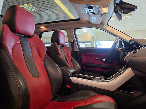 Land Rover Range Rover Evoque 15 of 30
