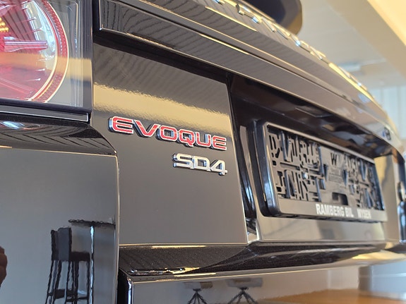 Land Rover Range Rover Evoque 11 of 30