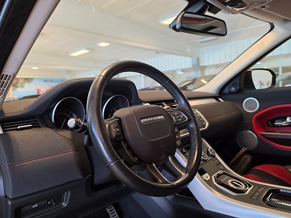 Land Rover Range Rover Evoque 12 of 30