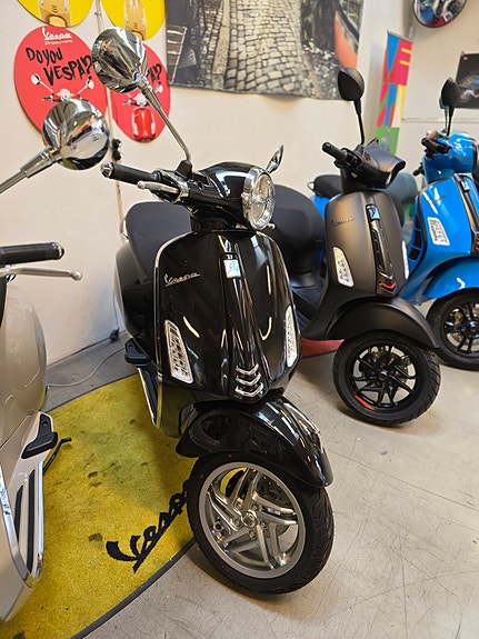 Vespa GTS 310 SUPER 5 of 20