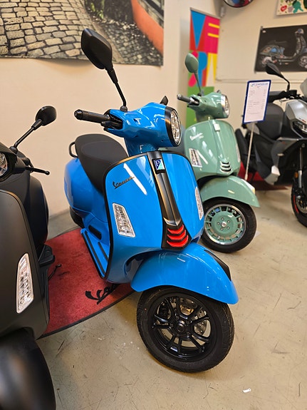 Vespa GTS 310 SUPER 3 of 20