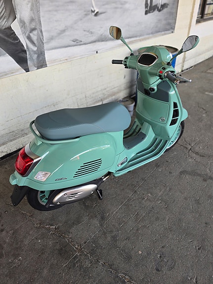 Vespa GTS 310 SUPER 9 of 20