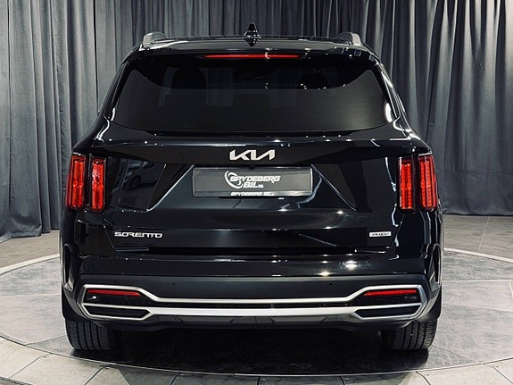 Kia Sorento 8 of 30