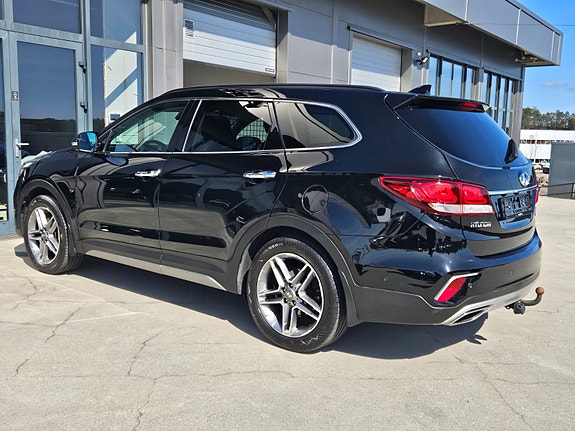 Hyundai Grand Santa Fe 4 of 20