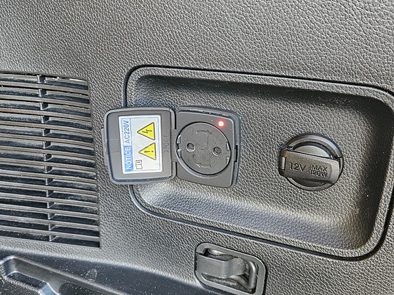 Hyundai Grand Santa Fe 16 of 20