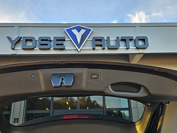 Hyundai Grand Santa Fe 18 of 20