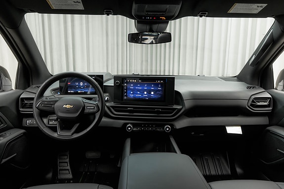 Chevrolet Silverado EV 18 of 28