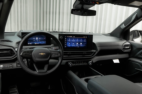 Chevrolet Silverado EV 15 of 28