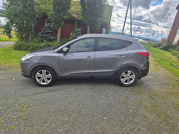 Hyundai ix35 4 of 10