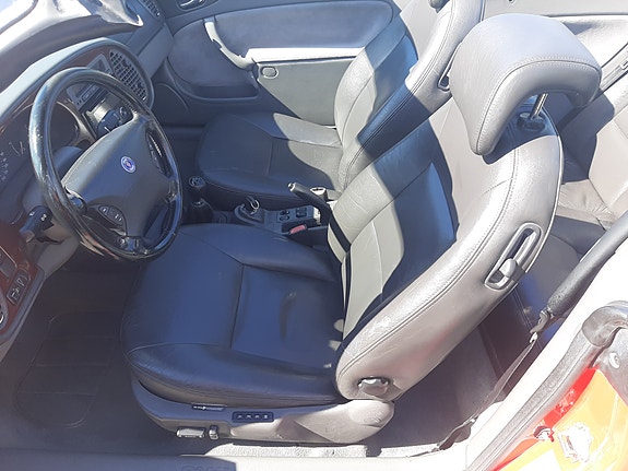 Saab 9-3 14 of 26