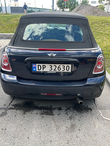 MINI One 8 of 16