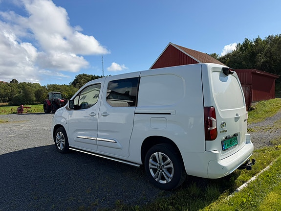 Toyota Proace City 2 of 14