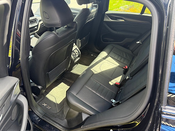BMW X3 7 of 10
