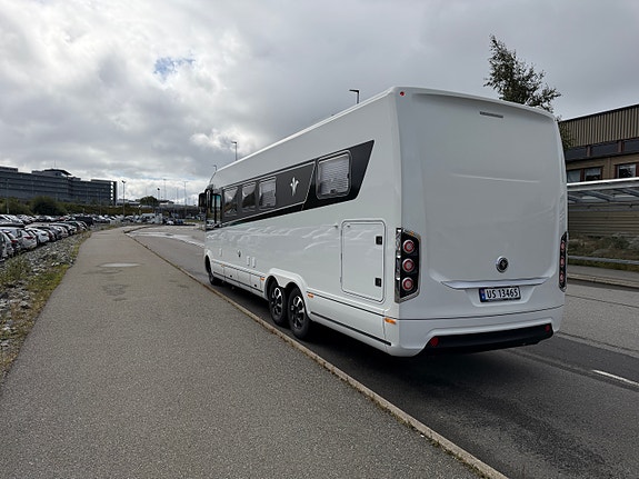 Niesmann+Bischoff Arto 88 LF Clou line 8 of 26