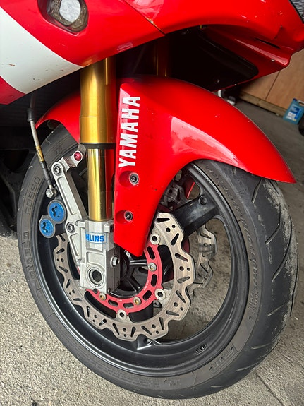 Yamaha YZF-R1 mellom tung 5 of 10