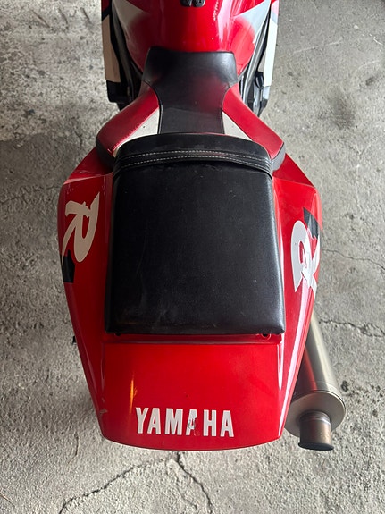 Yamaha YZF-R1 mellom tung 7 of 10