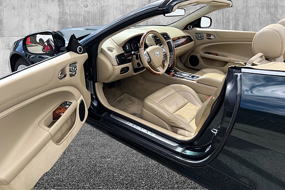 Jaguar XK 11 of 15