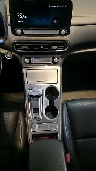 Hyundai Kona 17 of 30